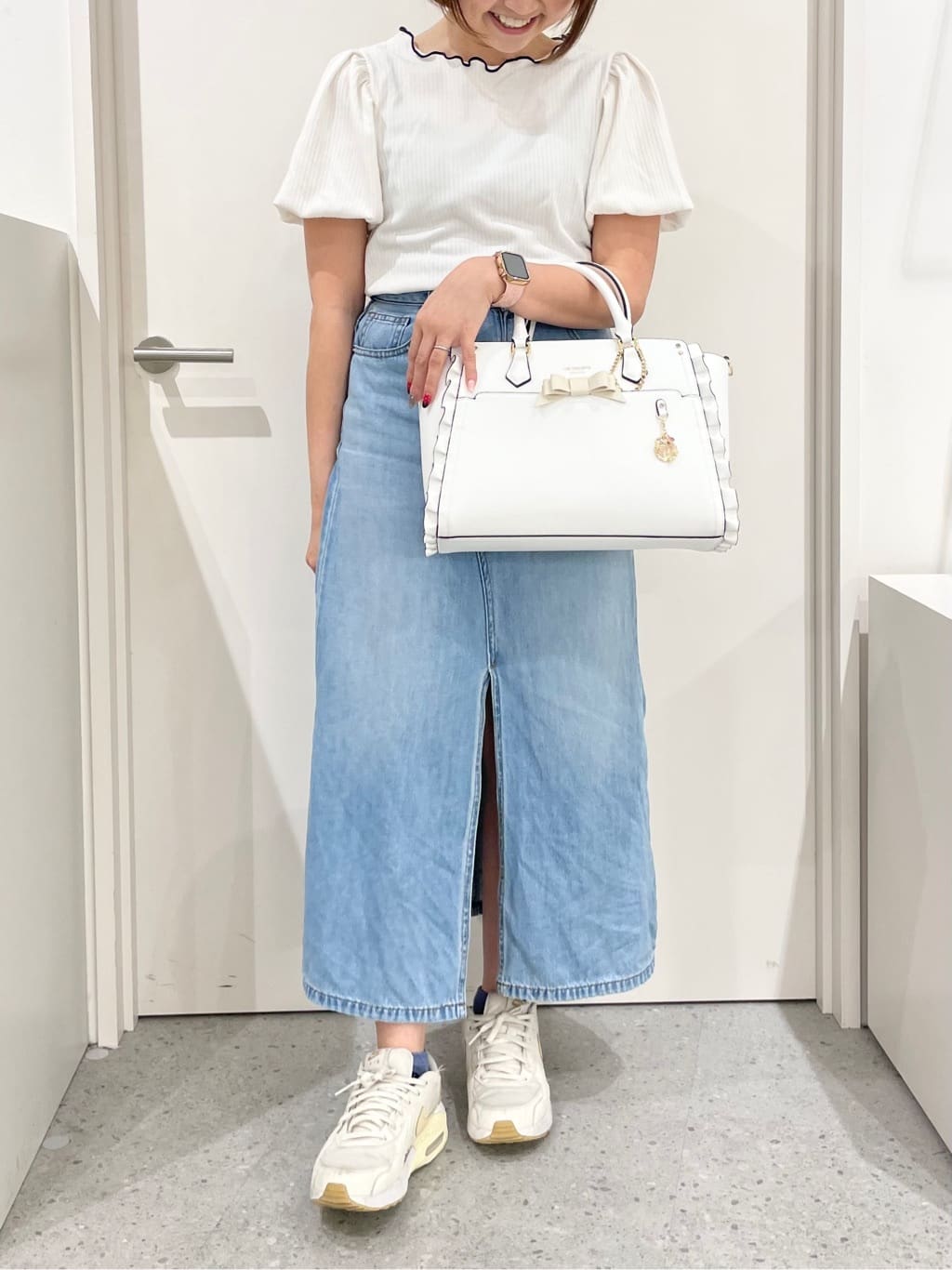 & chouetteの《推し事バッグ》クリアポケット付きトートバッグを使ったコーディネートを紹介します。｜Rakuten Fashion(楽天ファッション／旧楽天ブランドアベニュー)4284606