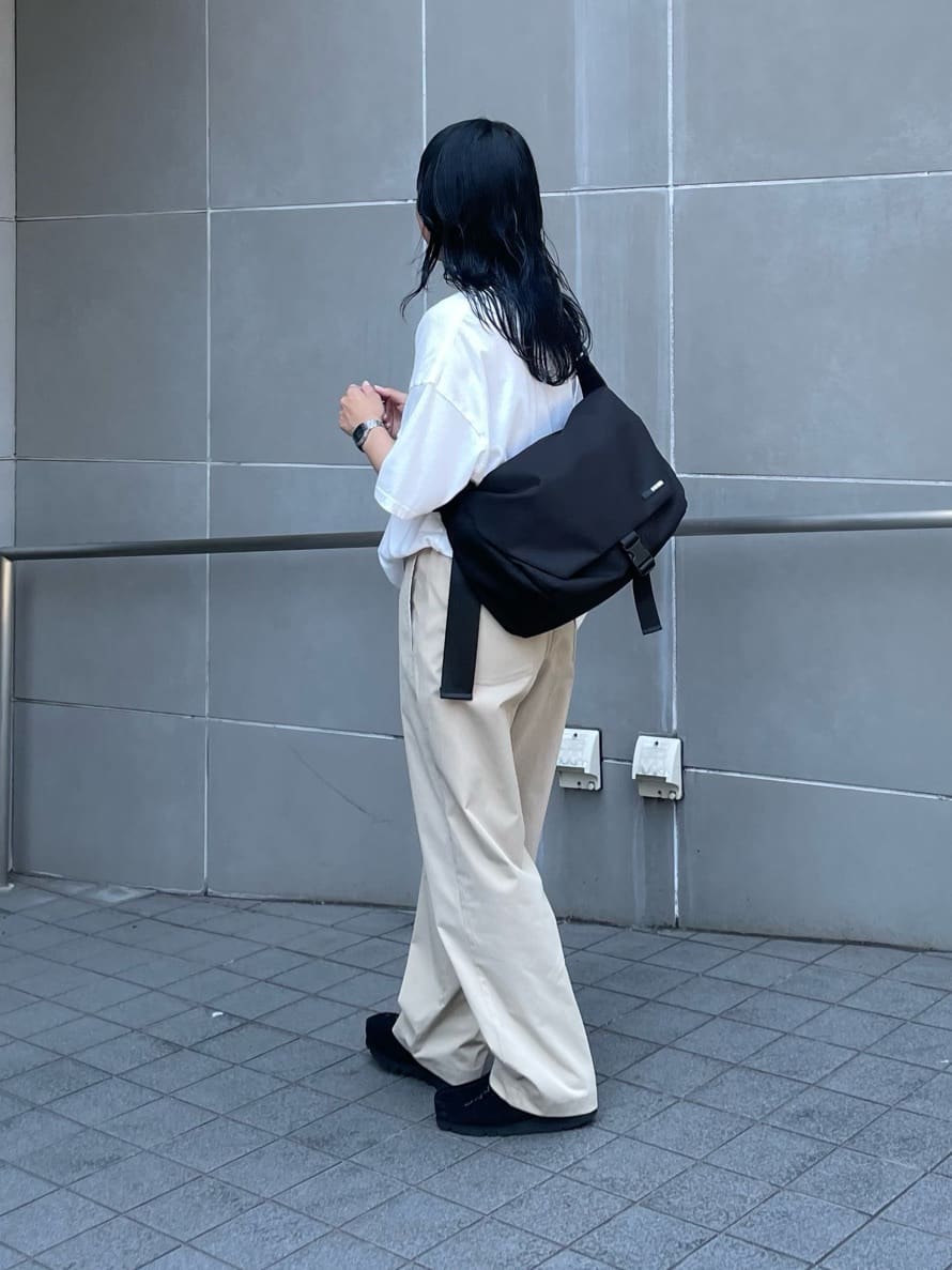 COLONY 2139 | 【UNISEX/WEB限定】撥水メッセンジャーバッグ | Rakuten