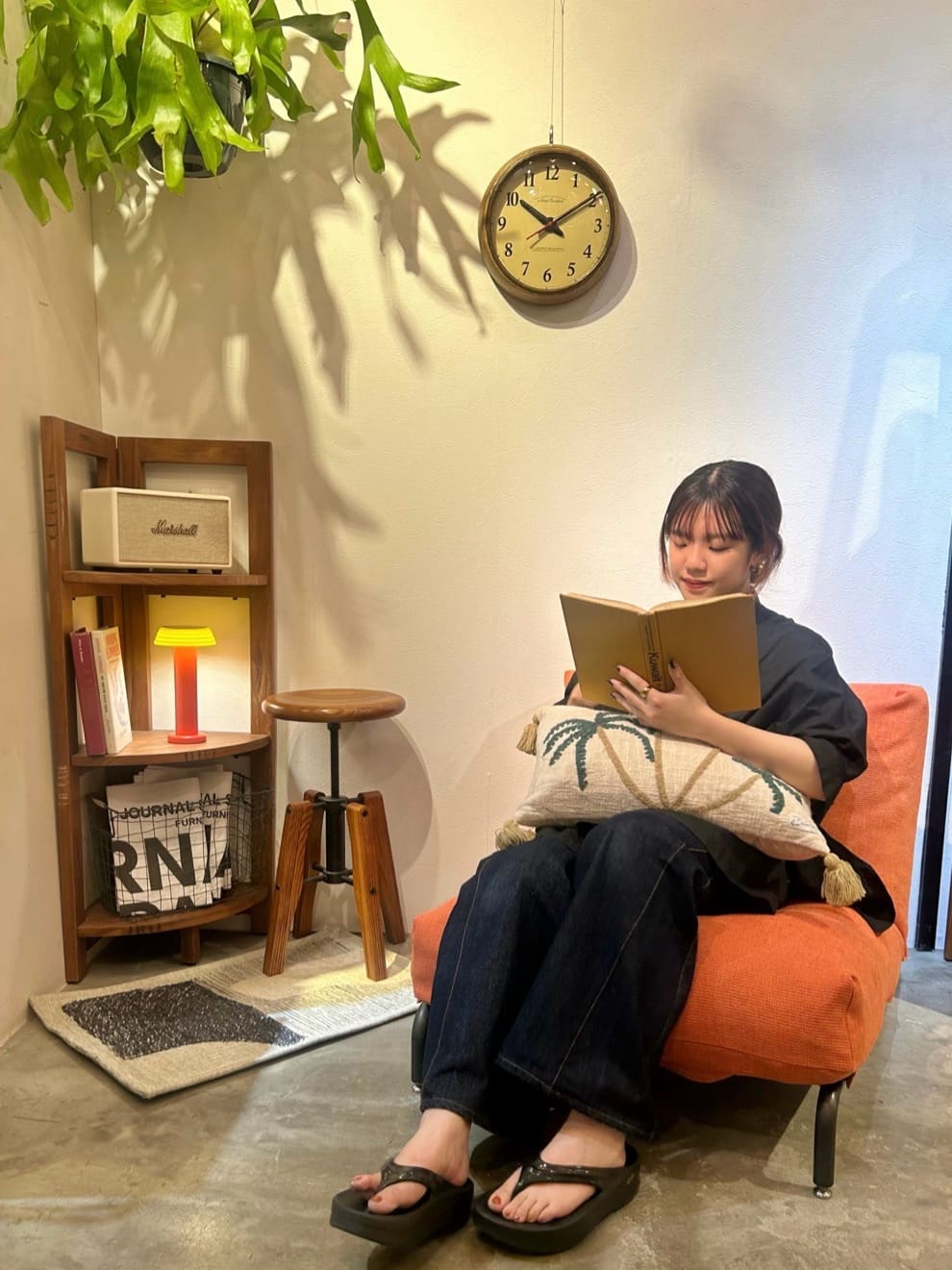 journal standard Furnitureの★【Marshall/マーシャル】Acton 3 Bluetooth Cream スピーカーを使ったコーディネートを紹介します。｜Rakuten Fashion(楽天ファッション／旧楽天ブランドアベニュー)4294542