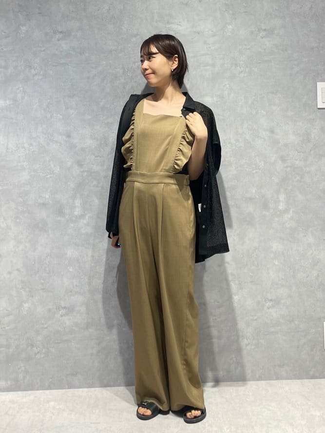 NANO universeのフリルスリーブオールインワンを使ったコーディネートを紹介します。｜Rakuten Fashion(楽天ファッション／旧楽天ブランドアベニュー)4304986
