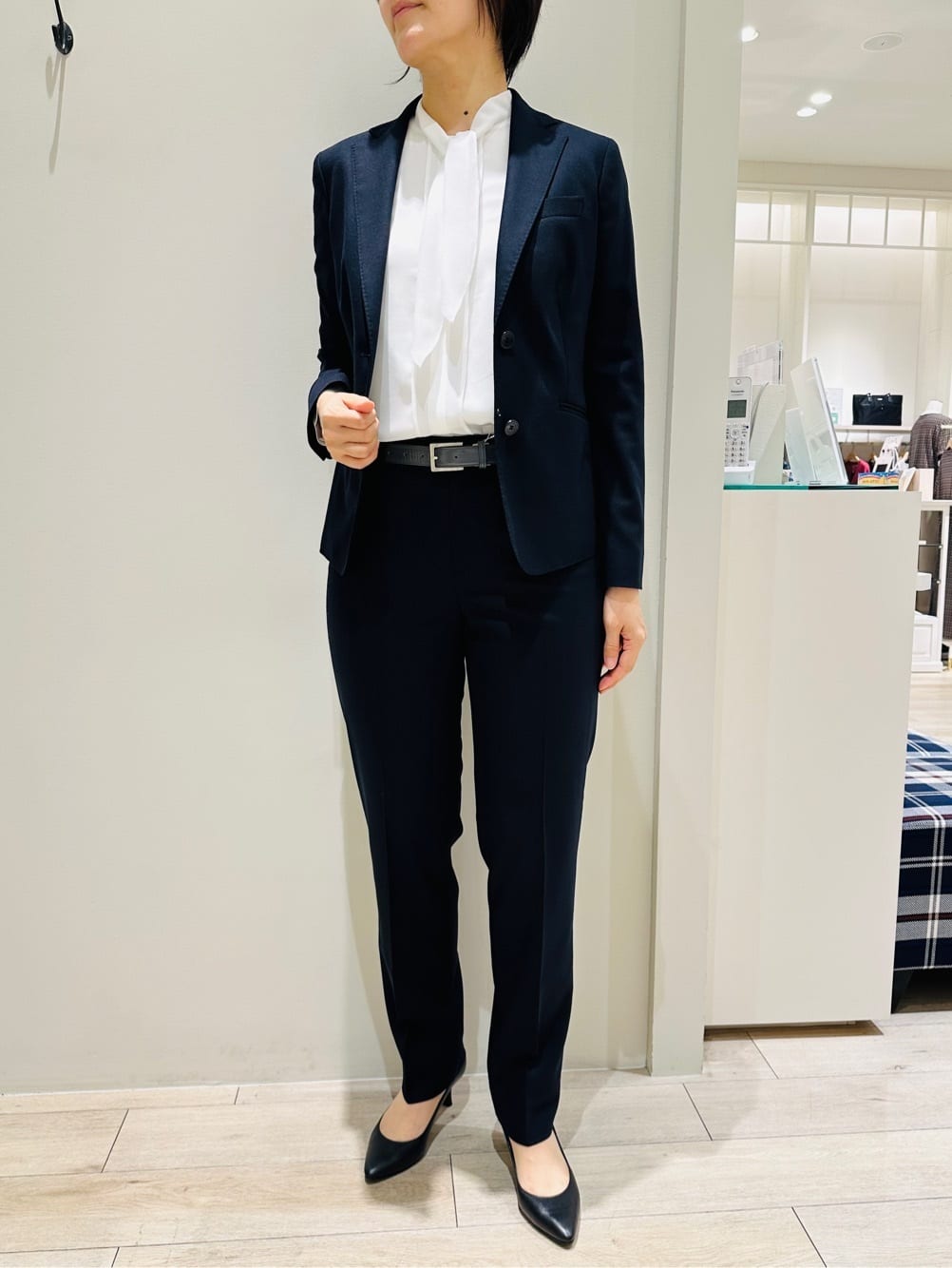 NEWYORKERのウールシャドーチェック テーパードパンツを使ったコーディネートを紹介します。｜Rakuten Fashion(楽天ファッション／旧楽天ブランドアベニュー)4316413
