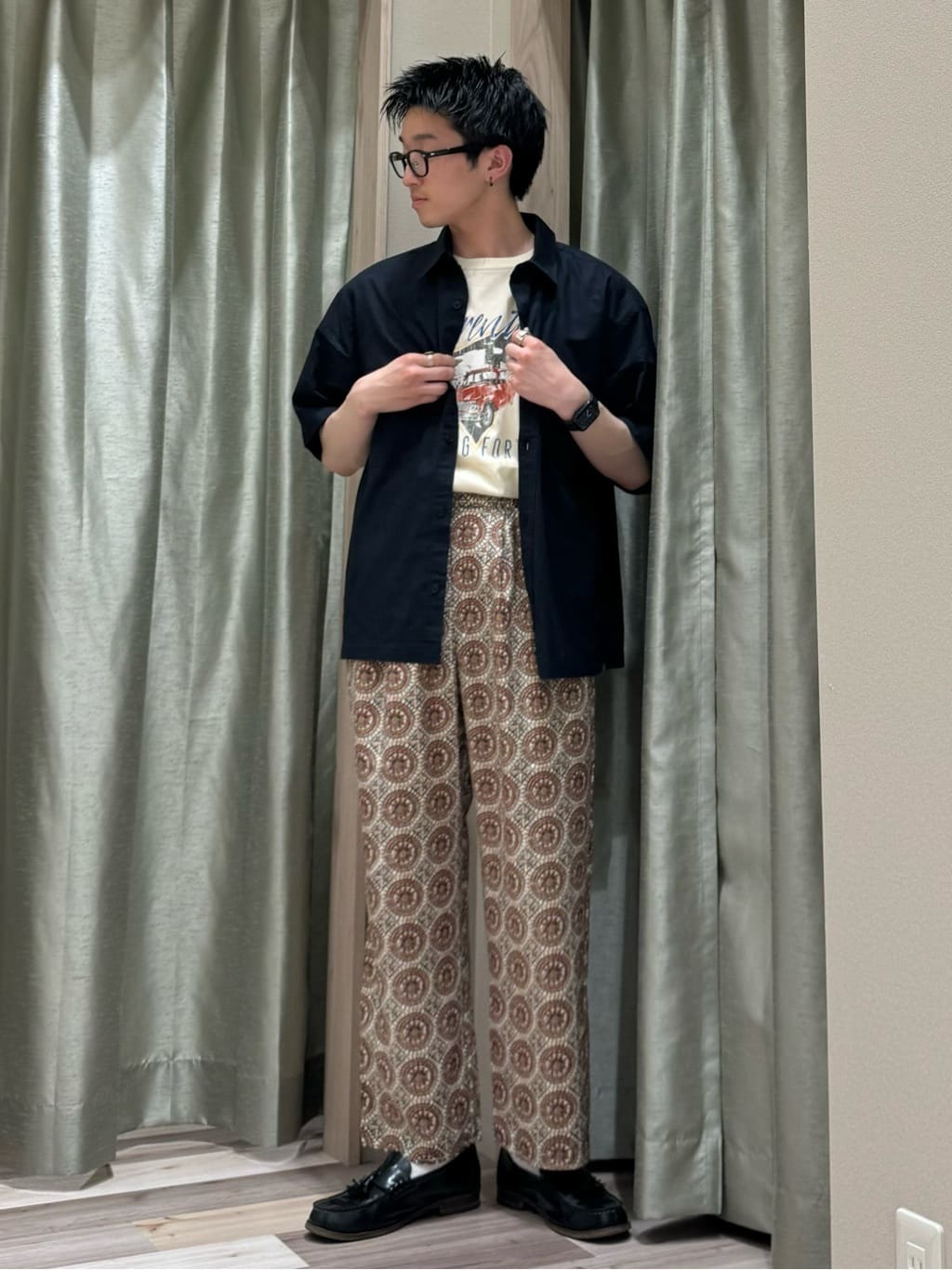 Green Parksのコットンリネンサファリシャツを使ったコーディネートを紹介します。｜Rakuten Fashion(楽天ファッション／旧楽天ブランドアベニュー)4322843