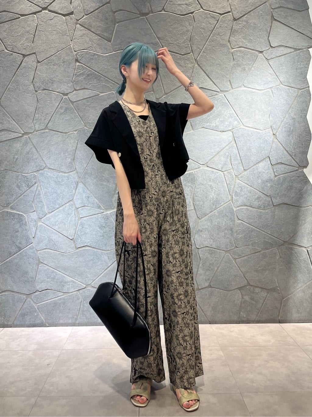 Vinのコーディネートを紹介します。｜Rakuten Fashion(楽天ファッション／旧楽天ブランドアベニュー)4323498