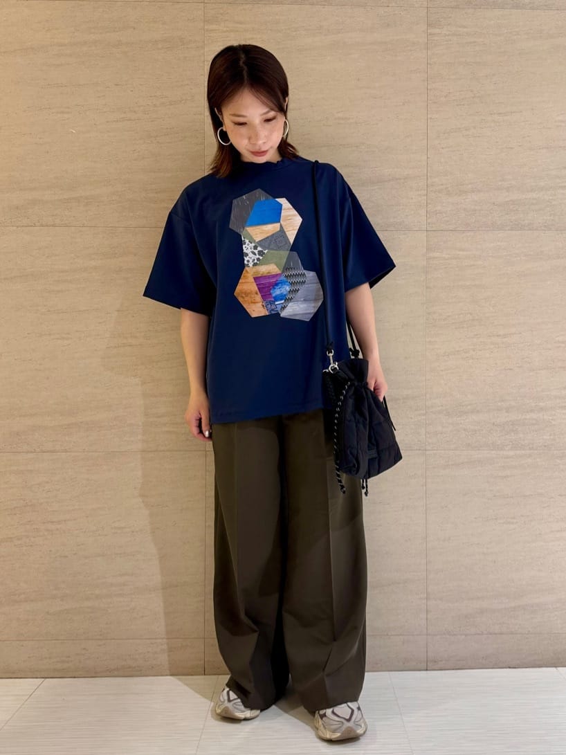 tk.TAKEO KIKUCHIのウッドペインティングTシャツを使ったコーディネートを紹介します。｜Rakuten Fashion(楽天ファッション／旧楽天ブランドアベニュー)4324370