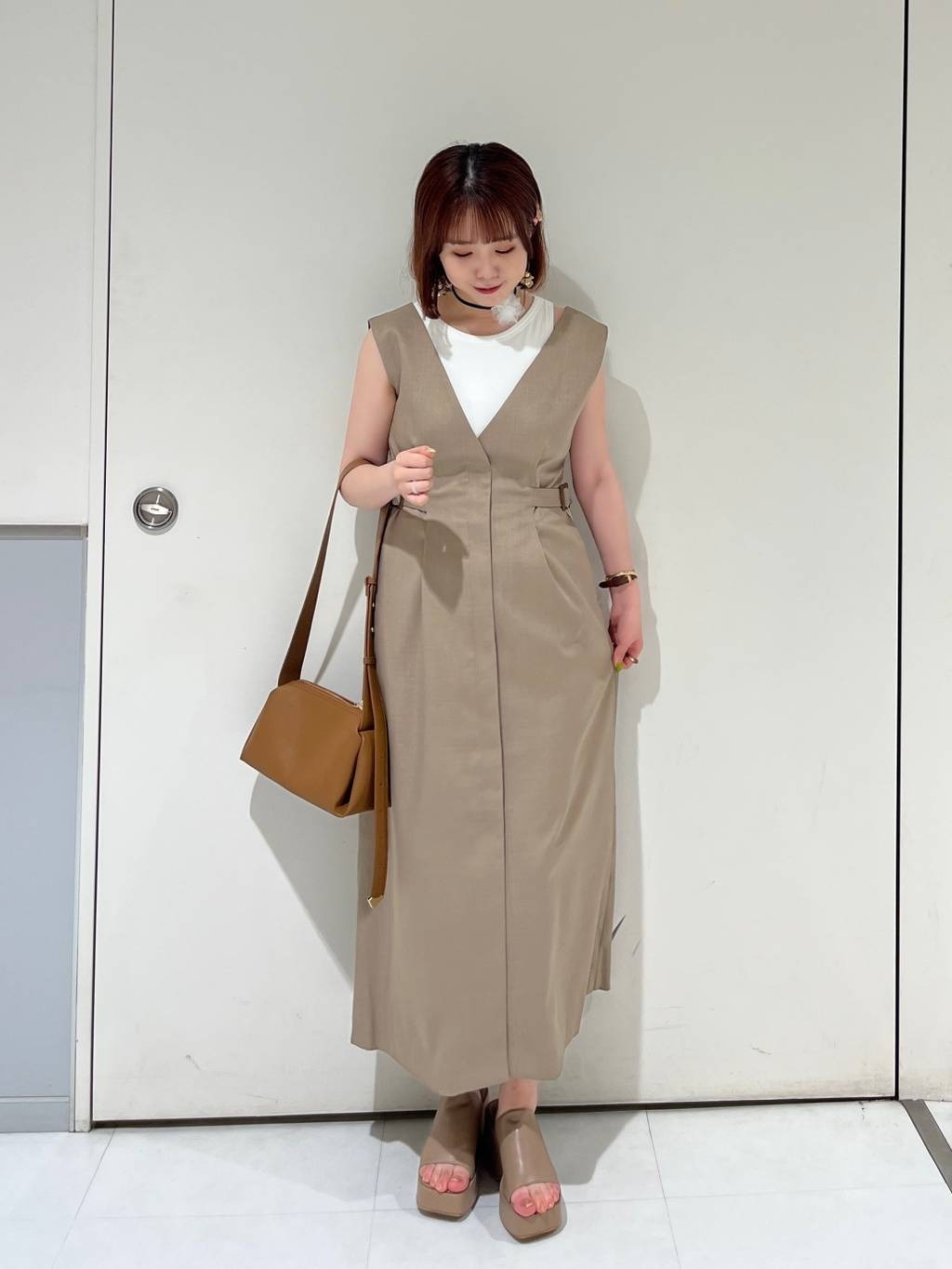 mysty womanの【堀未央奈さん着用アイテム】プラットフォームサンダルを使ったコーディネートを紹介します。｜Rakuten Fashion(楽天ファッション／旧楽天ブランドアベニュー)4326560
