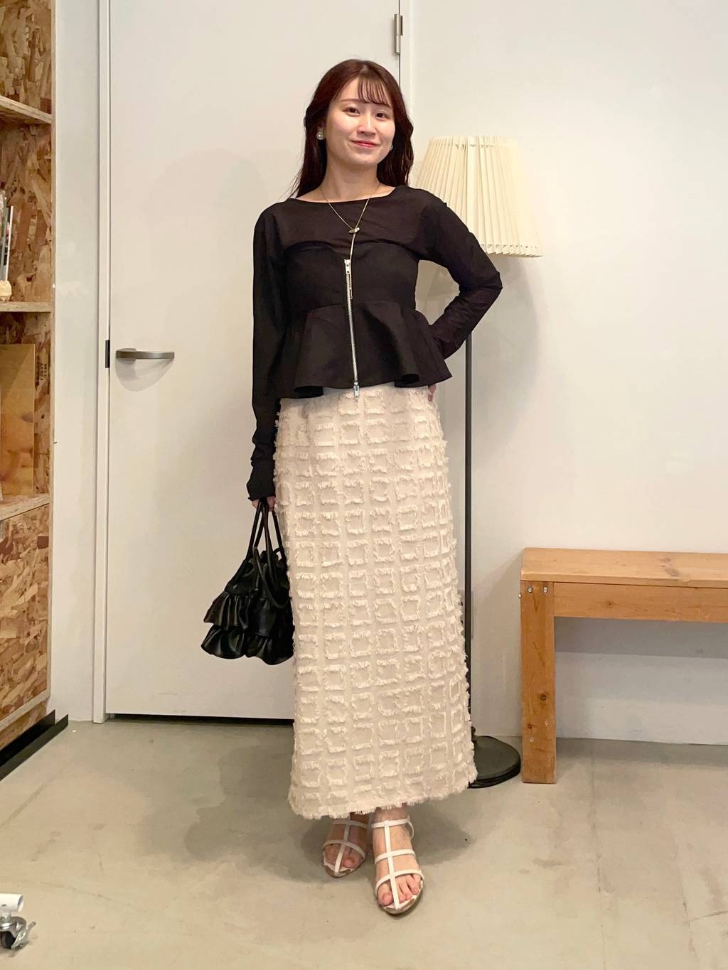 mysty womanのシアークルーネックロングスリーブインナーを使ったコーディネートを紹介します。｜Rakuten Fashion(楽天ファッション／旧楽天ブランドアベニュー)4326580