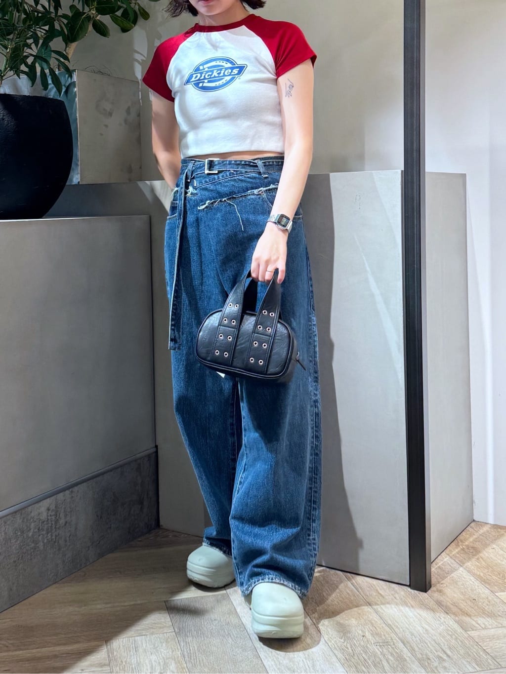 moussyのFOLD WAIST WIDE STRAIGHTを使ったコーディネート | Rakuten 