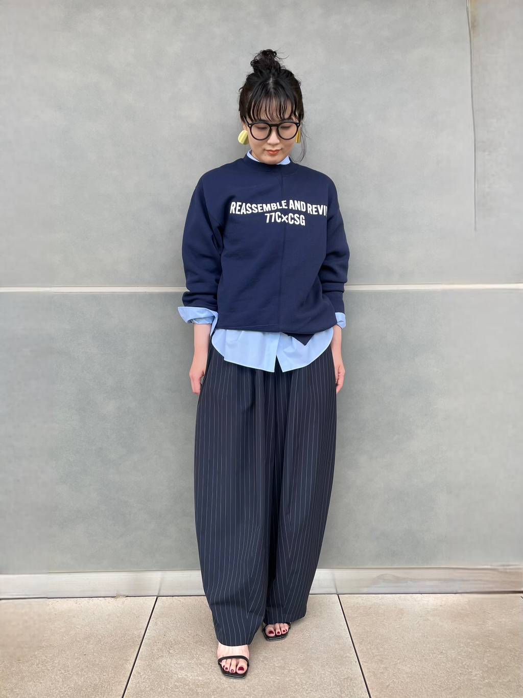 Curensologyのツイルストライプドロストパンツを使ったコーディネート 