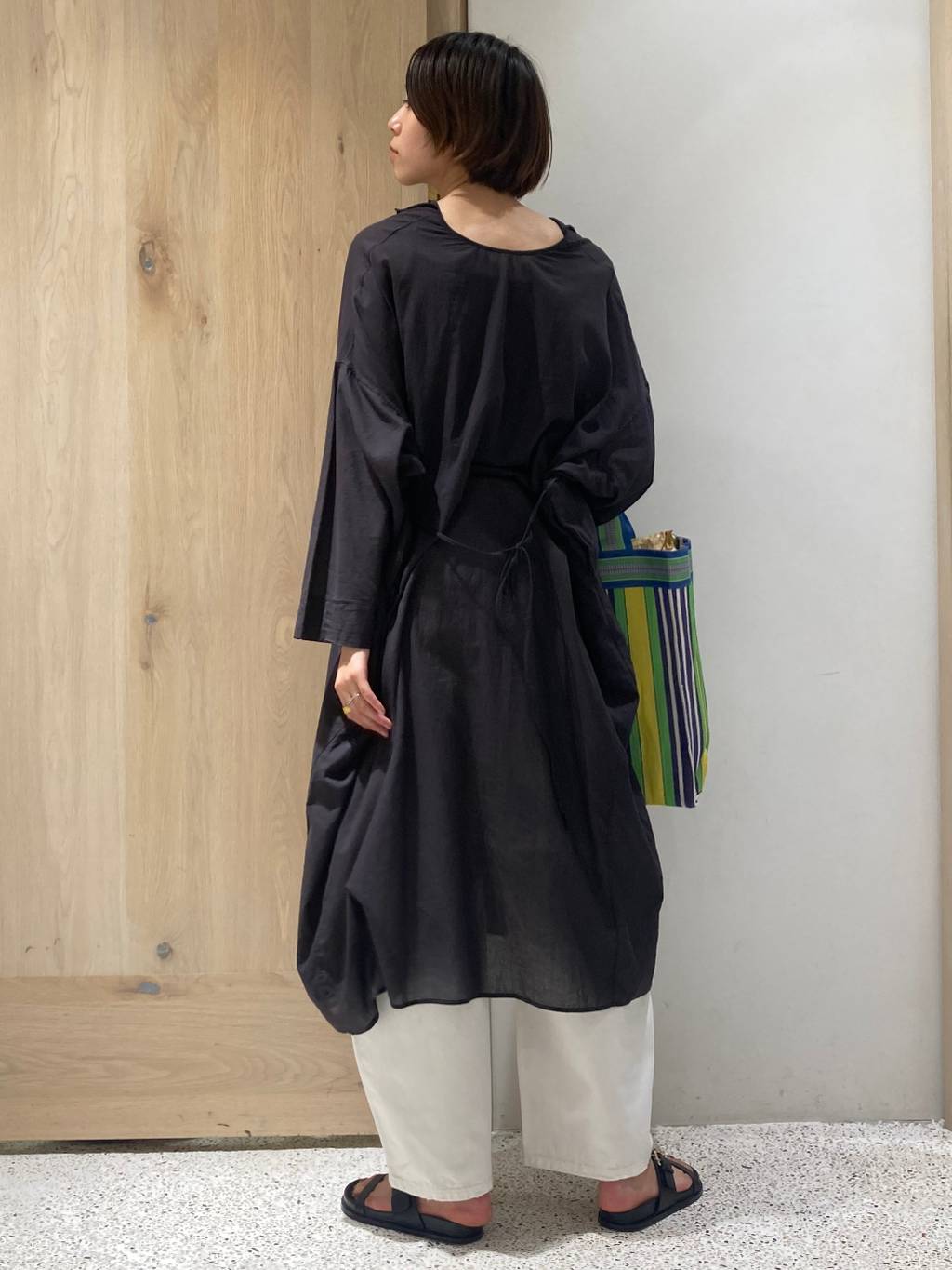 Curensologyのワイドバングルを使ったコーディネートを紹介します。｜Rakuten Fashion(楽天ファッション／旧楽天ブランドアベニュー)4334848