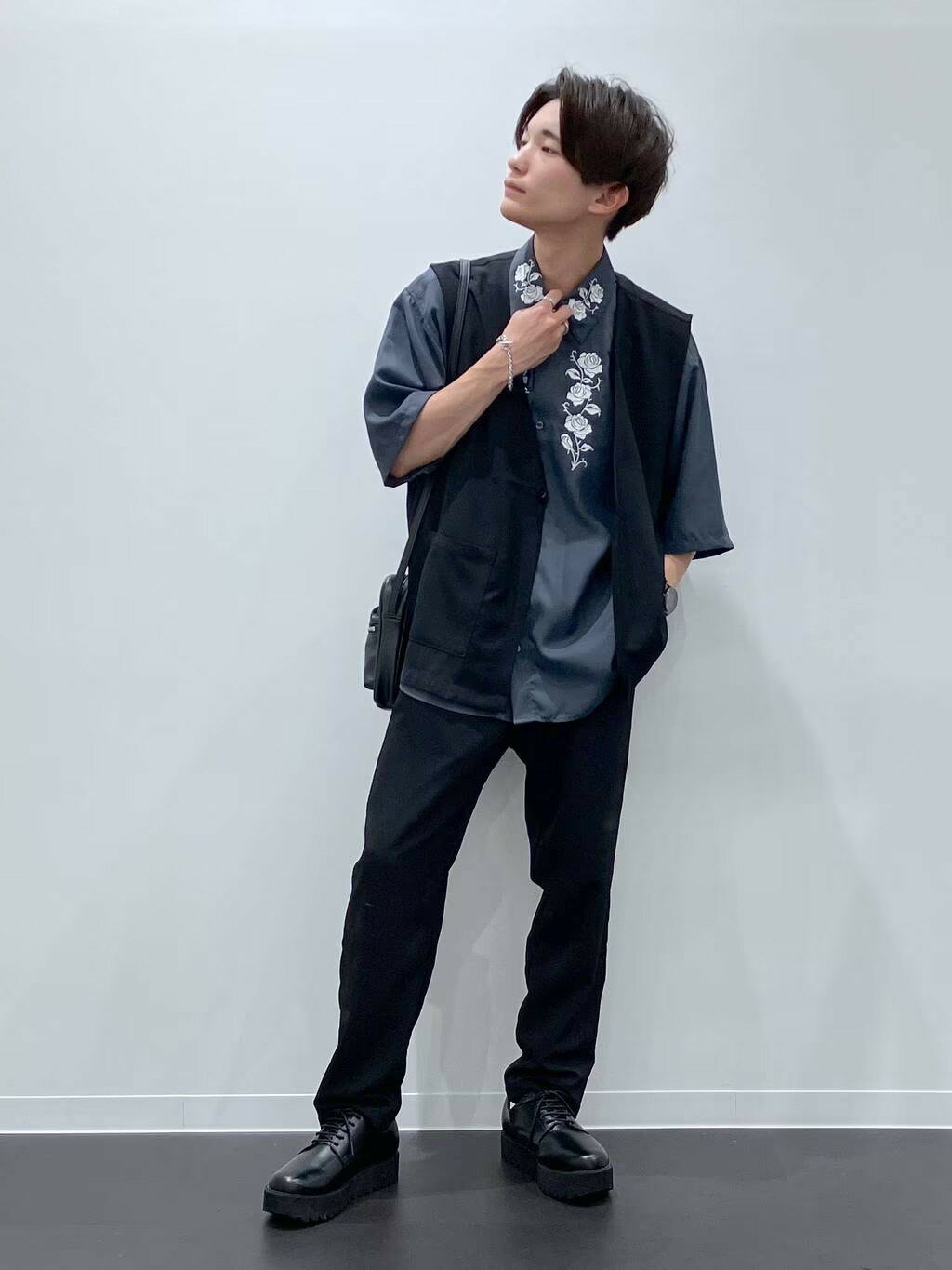 LAKOLEのシャークソールプレーントゥシューズを使ったコーディネートを紹介します。｜Rakuten Fashion(楽天ファッション／旧楽天ブランドアベニュー)4338051