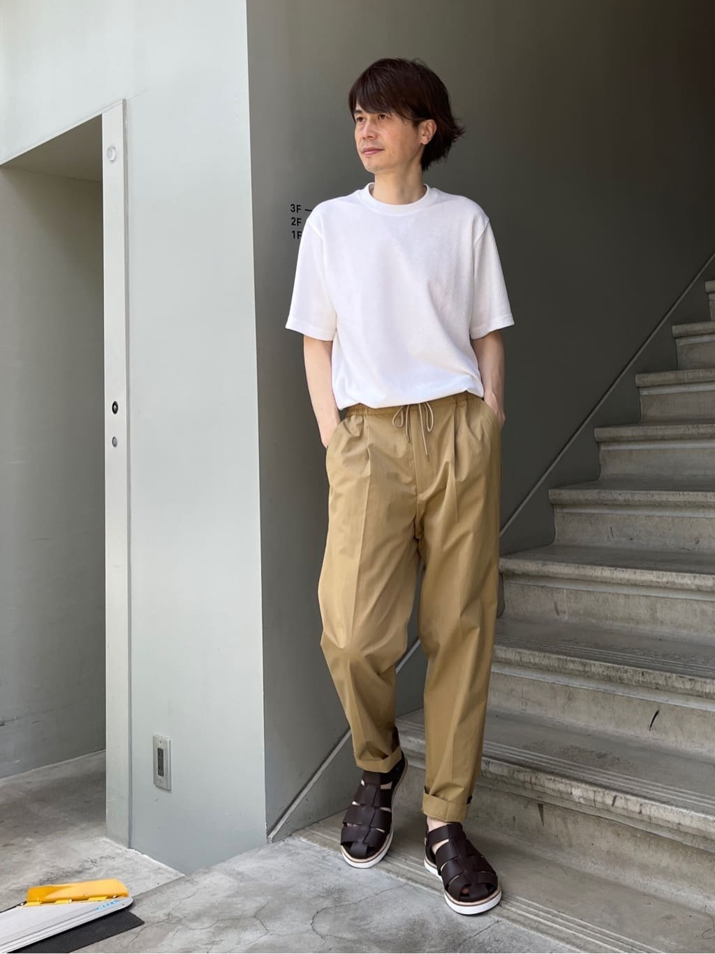 TAKEO KIKUCHIの【ON/OFF対応】リンクスウィーブ プルオーバーを使ったコーディネートを紹介します。｜Rakuten Fashion(楽天ファッション／旧楽天ブランドアベニュー)4349392