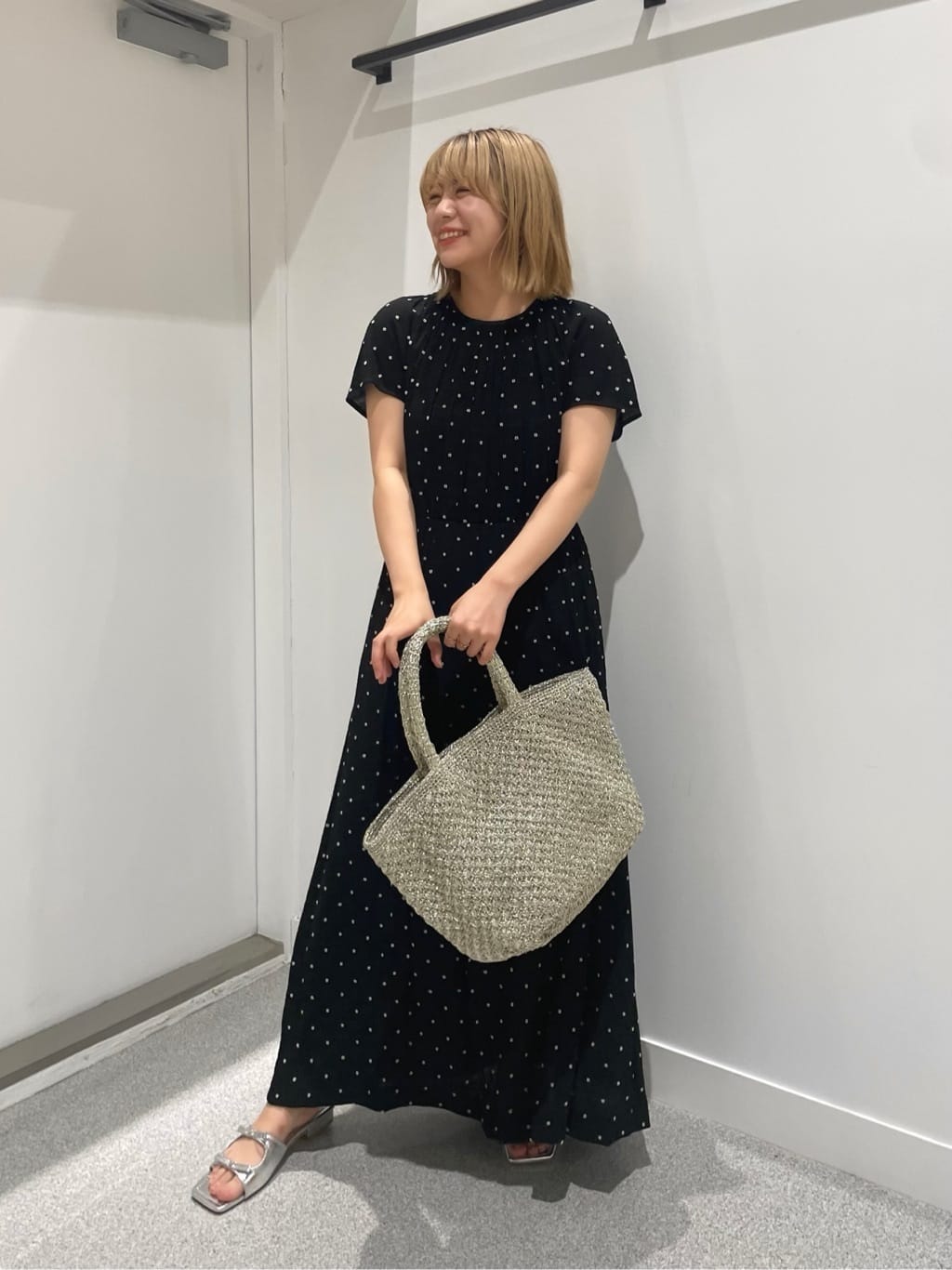 Vinの楊柳ドビードットワンピースを使ったコーディネートを紹介します。｜Rakuten Fashion(楽天ファッション／旧楽天ブランドアベニュー)4349426