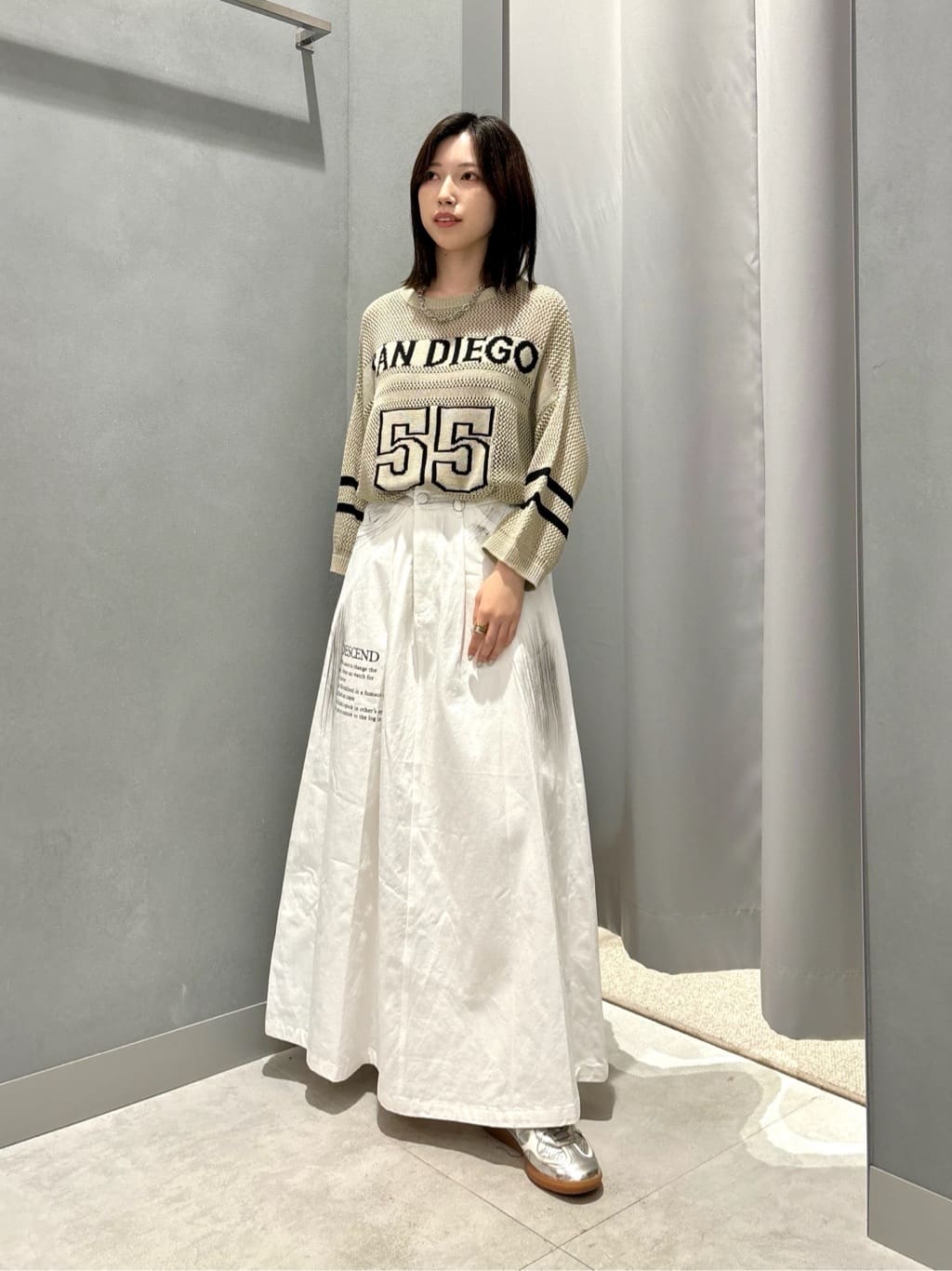 Vinのローゲージロゴサマーニットを使ったコーディネートを紹介します。｜Rakuten Fashion(楽天ファッション／旧楽天ブランドアベニュー)4354808