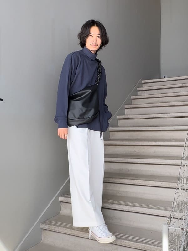 tk.TAKEO KIKUCHIの【WEB限定】ワッフルクルーネック&タートルネックカットソーを使ったコーディネートを紹介します。｜Rakuten Fashion(楽天ファッション／旧楽天ブランドアベニュー)4363333