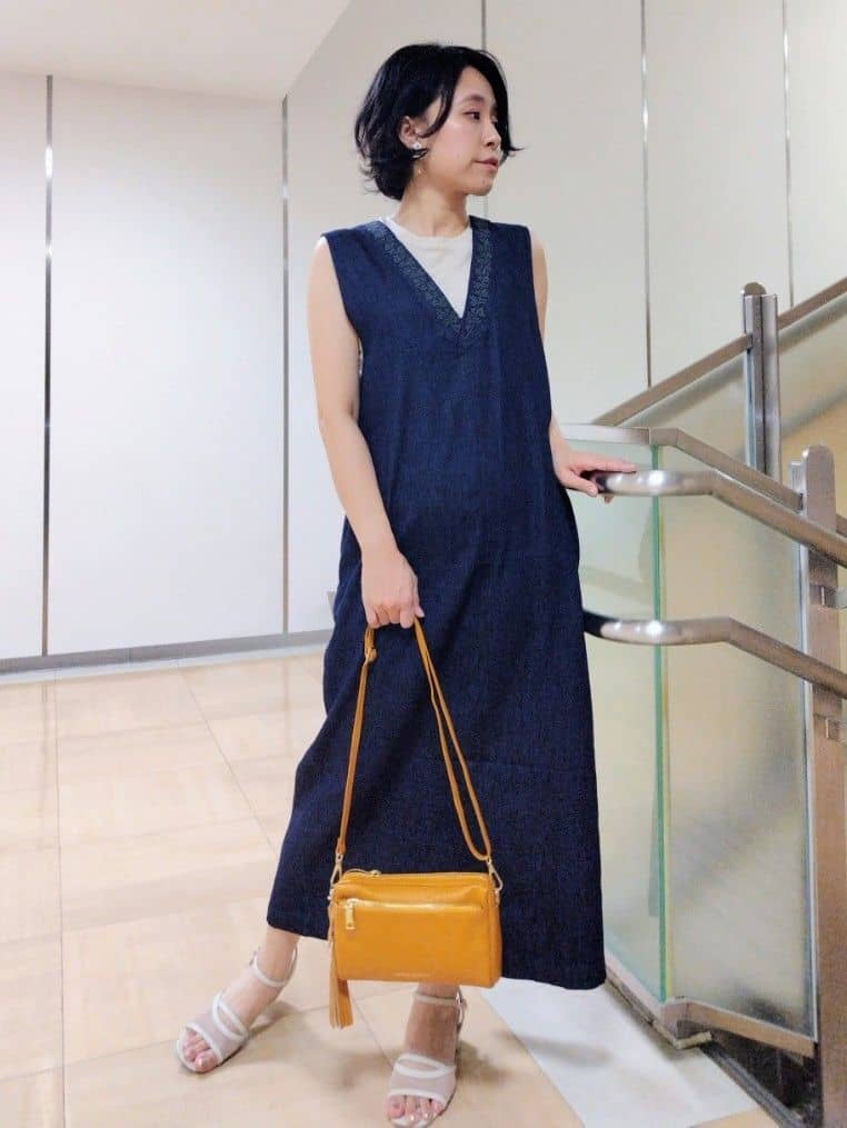 LAURA ASHLEYの【日本製/3colors】ラメフライス タンクトップを使ったコーディネートを紹介します。｜Rakuten Fashion(楽天ファッション／旧楽天ブランドアベニュー)4365990