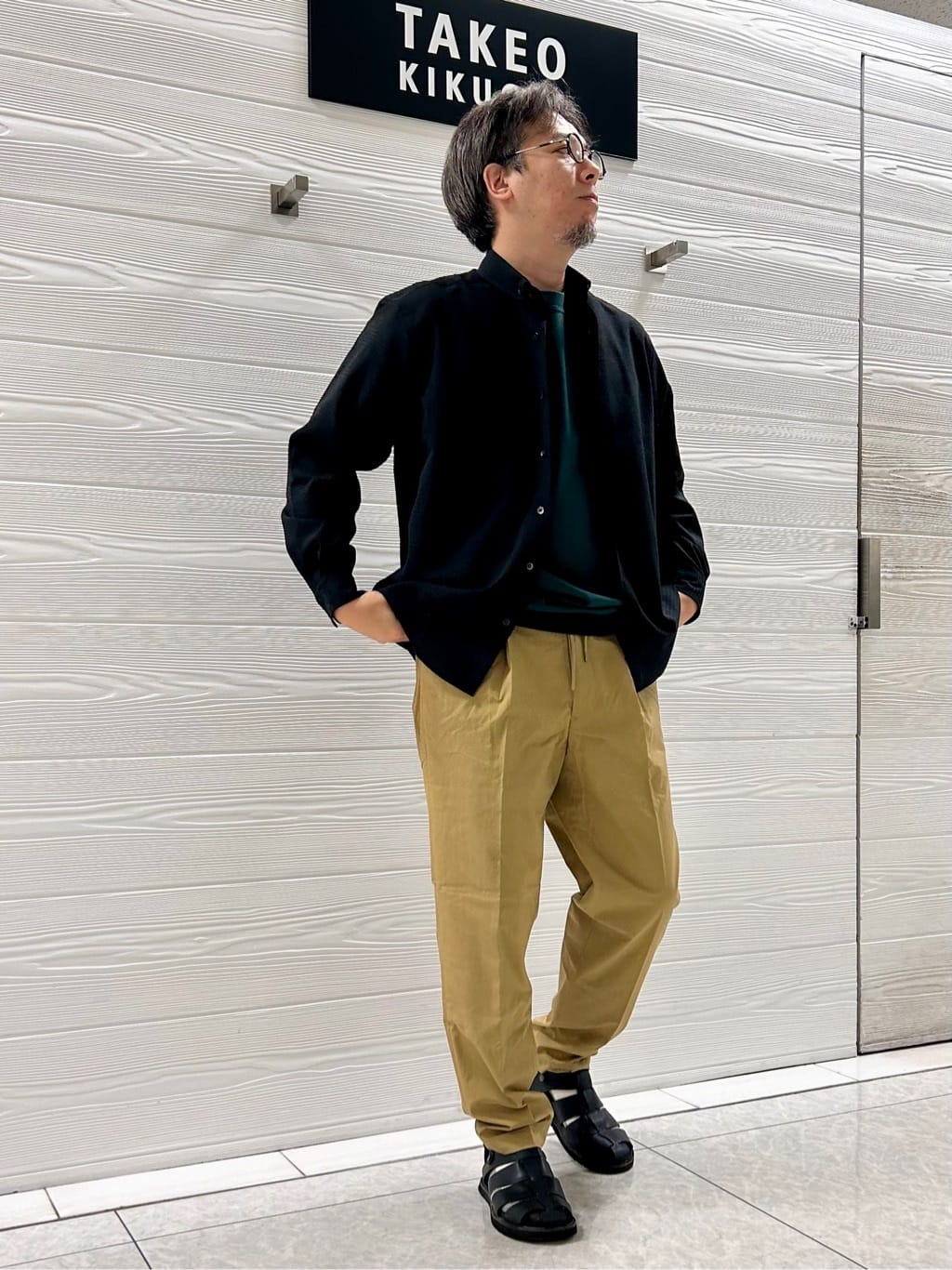 TAKEO KIKUCHIの【抗菌防臭/5サイズ展開】ハイゲージポンチ Tシャツを使ったコーディネートを紹介します。｜Rakuten Fashion(楽天ファッション／旧楽天ブランドアベニュー)4373438