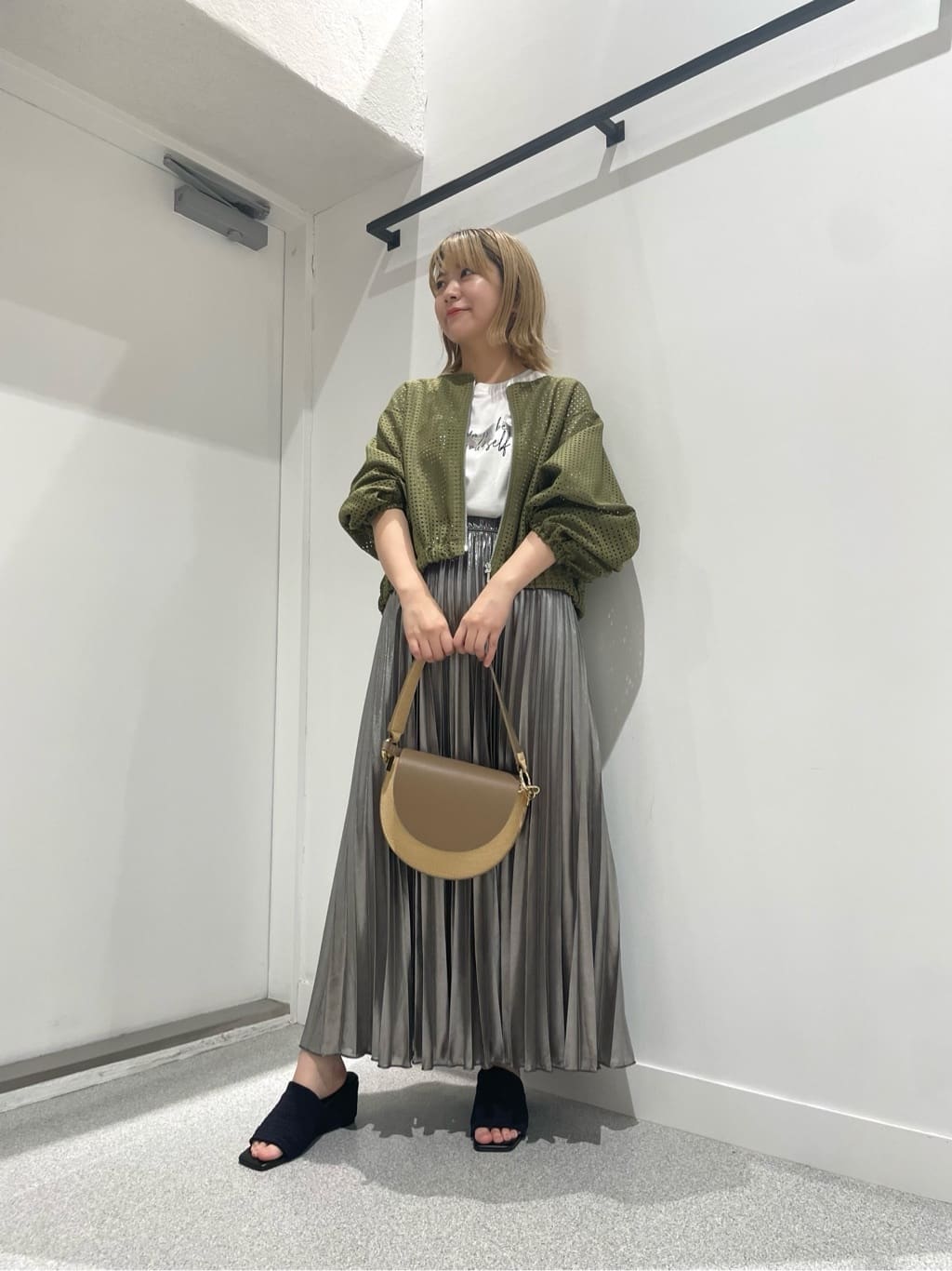 Vinのメッシュジップブルゾンを使ったコーディネートを紹介します。｜Rakuten Fashion(楽天ファッション／旧楽天ブランドアベニュー)4377479