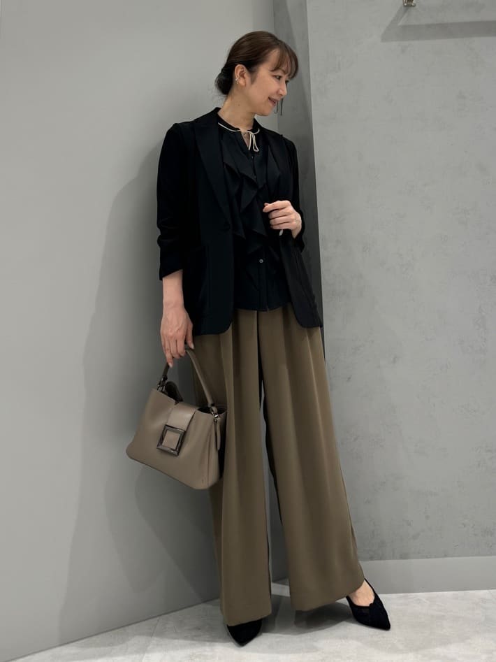 Vinの配色ナローリボンブラウスを使ったコーディネートを紹介します。｜Rakuten Fashion(楽天ファッション／旧楽天ブランドアベニュー)4385992