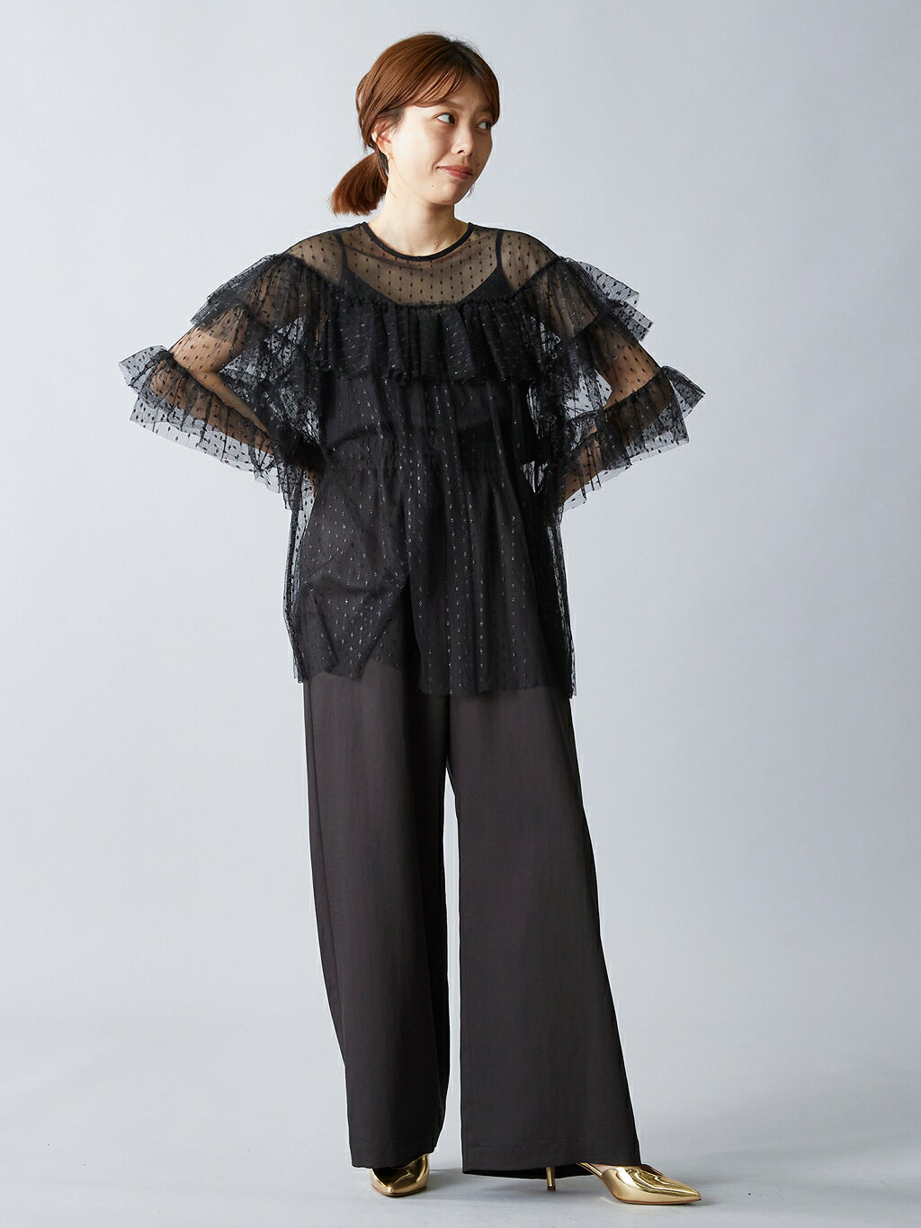 1er Arrondissementのドットチュールフリルブラウスを使ったコーディネートを紹介します。｜Rakuten Fashion(楽天ファッション／旧楽天ブランドアベニュー)4391748