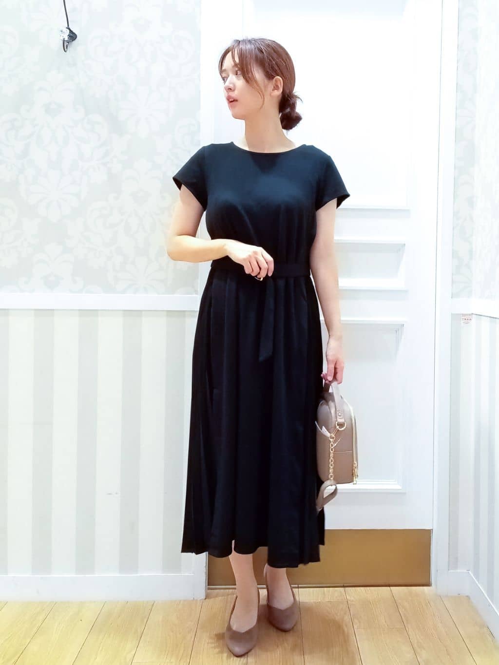 groveの【人間工学】つつまれフィットパンプス【入卒対応可】を使ったコーディネートを紹介します。｜Rakuten Fashion(楽天ファッション／旧楽天ブランドアベニュー)4405431