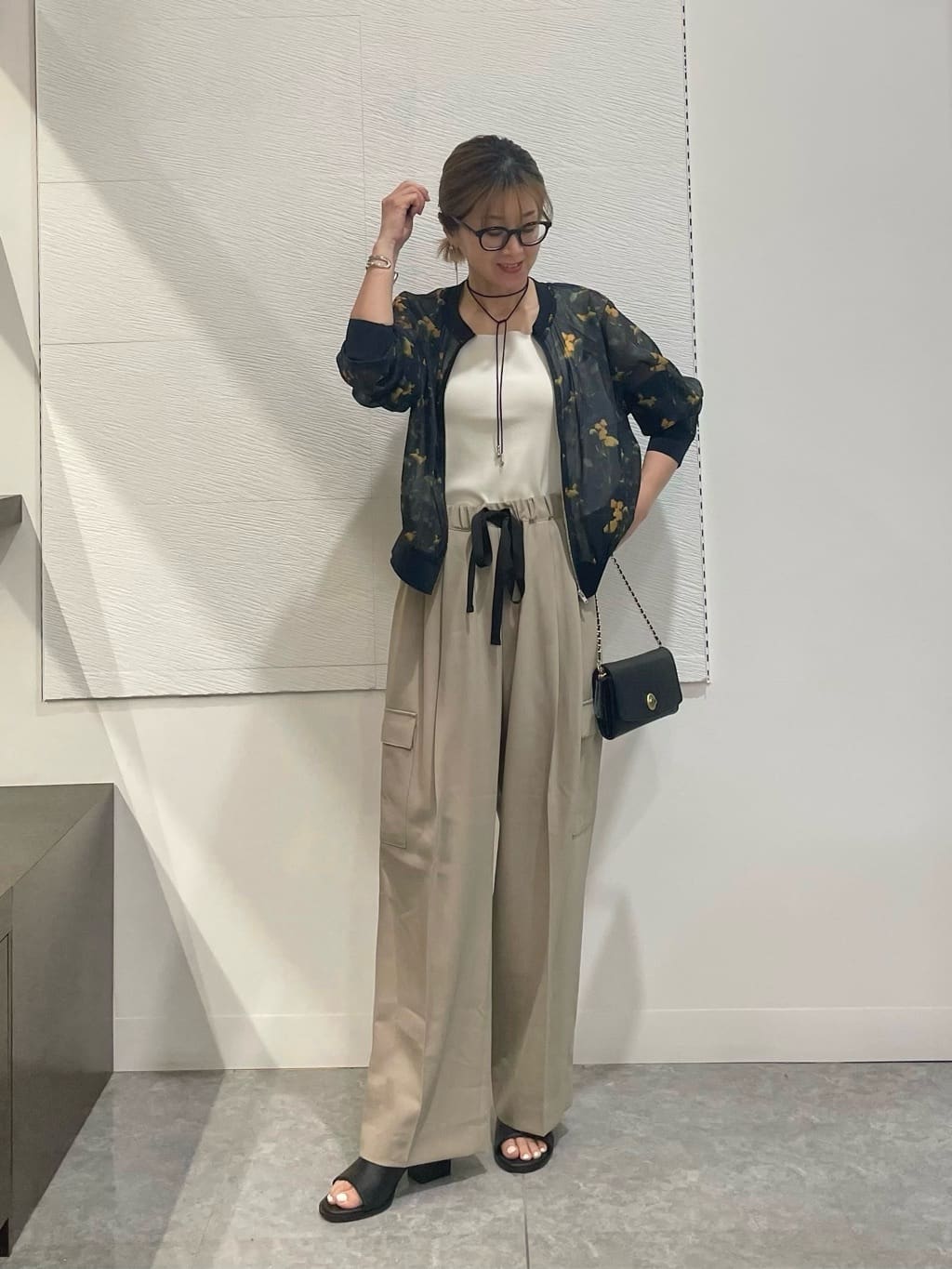 Vinのボタニカルプリントシアーブルゾンを使ったコーディネートを紹介します。｜Rakuten Fashion(楽天ファッション／旧楽天ブランドアベニュー)4420452