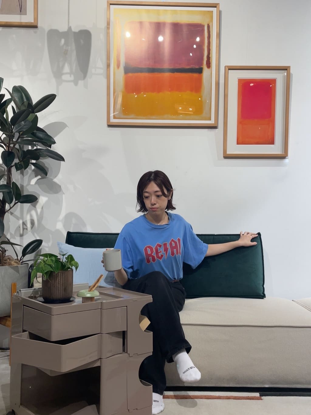 journal standard FurnitureのFEATHER CUSHION PRESS JSF クッション中材 45cm角を使ったコーディネートを紹介します。｜Rakuten Fashion(楽天ファッション／旧楽天ブランドアベニュー)4421916