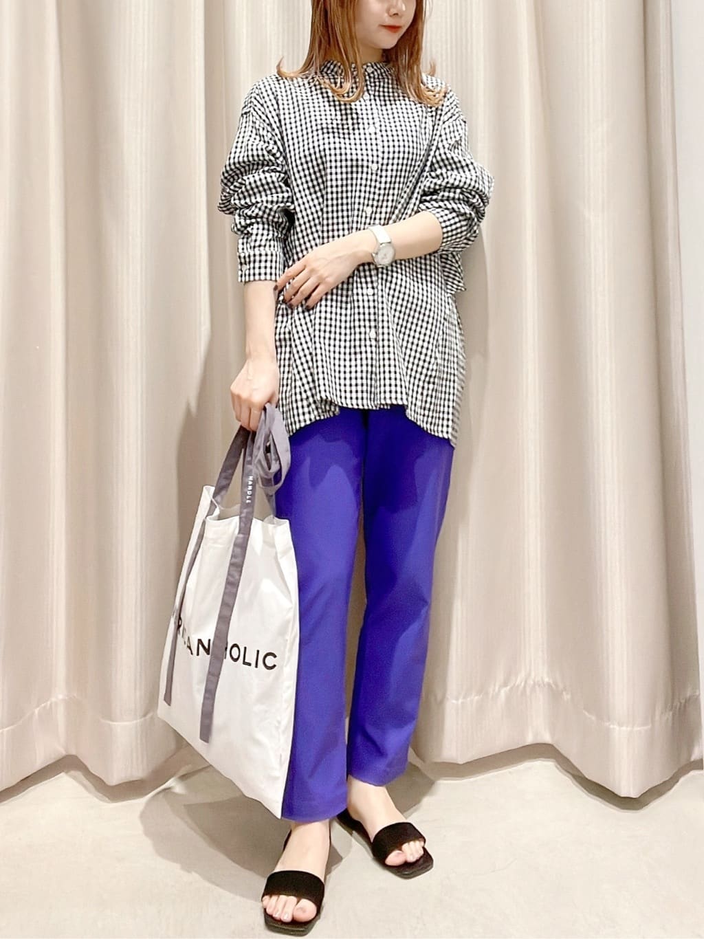 CRAFT STANDARD BOUTIQUEのバックフリルシャツを使ったコーディネートを紹介します。｜Rakuten Fashion(楽天ファッション／旧楽天ブランドアベニュー)4423574