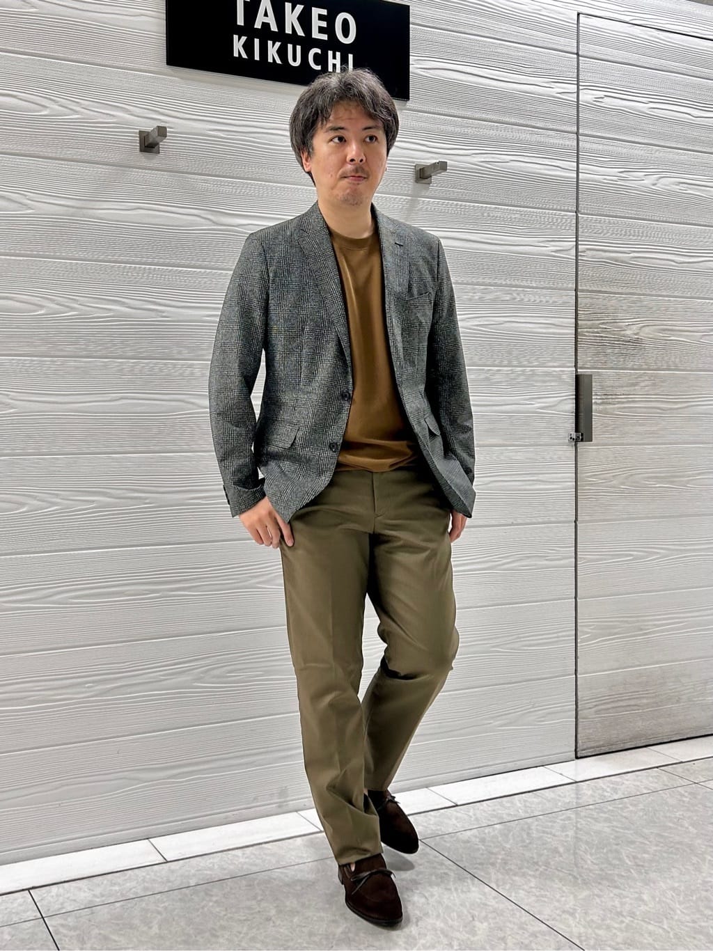 TAKEO KIKUCHIの【接触冷感/Made in JAPAN】七分袖 梨地カットソーを使ったコーディネートを紹介します。｜Rakuten Fashion(楽天ファッション／旧楽天ブランドアベニュー)4423728