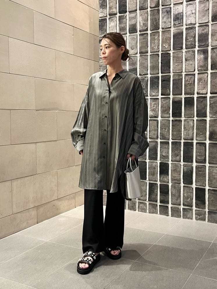 UNITED ARROWSの<AEWEN MATOPH>ストライプ ビッグシャツを使った 