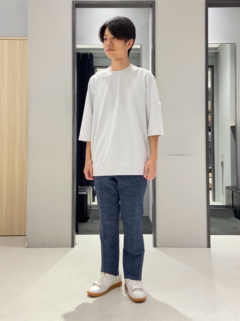 TAKEO KIKUCHIの【接触冷感/Made in JAPAN】七分袖 梨地カットソーを使ったコーディネートを紹介します。｜Rakuten Fashion(楽天ファッション／旧楽天ブランドアベニュー)4433067