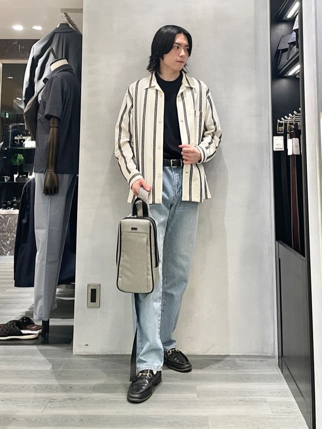 TAKEO KIKUCHIのカラミ ストライプ ジャージー シャツを使ったコーディネートを紹介します。｜Rakuten Fashion(楽天ファッション／旧楽天ブランドアベニュー)4435054