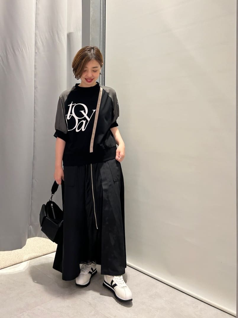 Vinのフロントジップミリタリースカートを使ったコーディネートを紹介します。｜Rakuten Fashion(楽天ファッション／旧楽天ブランドアベニュー)4435172