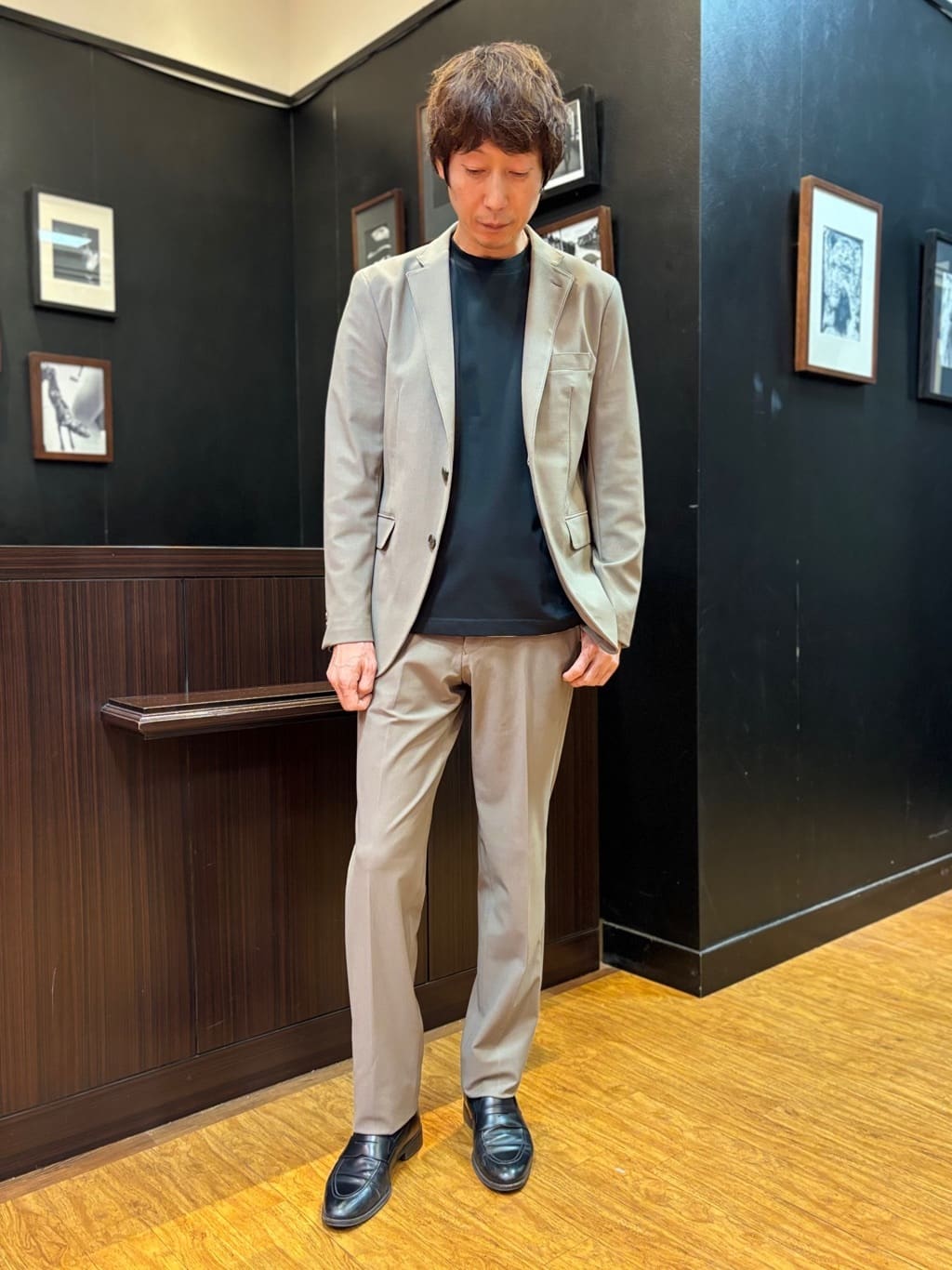 TAKEO KIKUCHIの【刺繍ロゴT】スムース ワンポイント Tシャツを使ったコーディネートを紹介します。｜Rakuten Fashion(楽天ファッション／旧楽天ブランドアベニュー)4438718