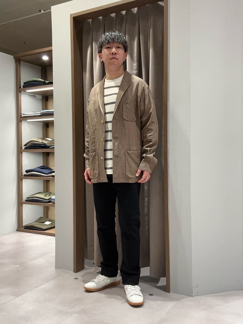 TAKEO KIKUCHIの【THE FLAGSHIP】ベルギーリネン 羽織シャツを使ったコーディネートを紹介します。｜Rakuten Fashion(楽天ファッション／旧楽天ブランドアベニュー)4438871