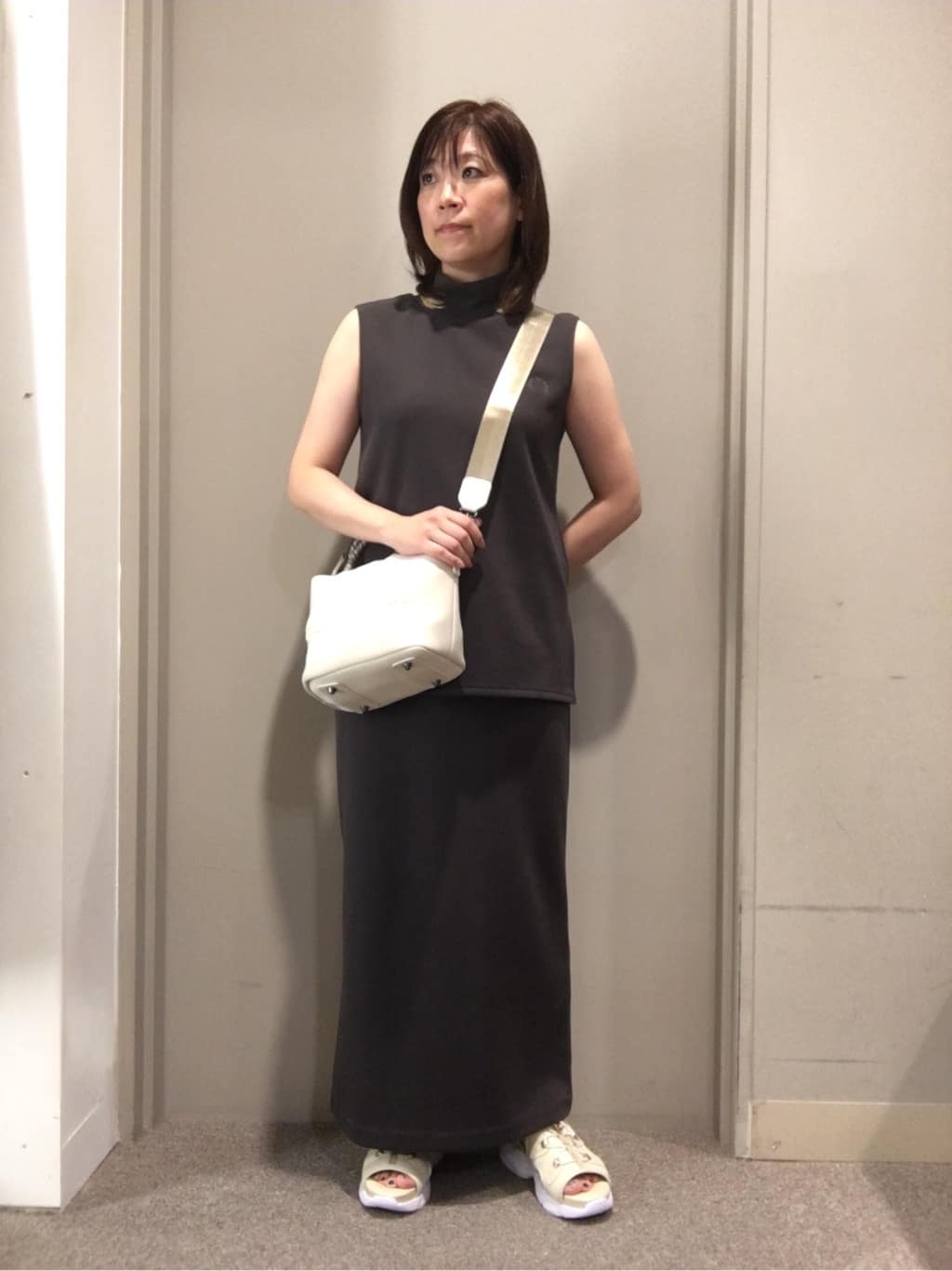 Vinのコーディネートを紹介します。｜Rakuten Fashion(楽天ファッション／旧楽天ブランドアベニュー)4439856