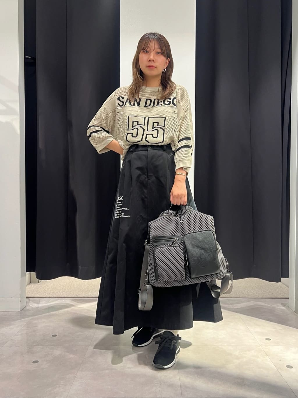 Vinのローゲージロゴサマーニットを使ったコーディネートを紹介します。｜Rakuten Fashion(楽天ファッション／旧楽天ブランドアベニュー)4442015