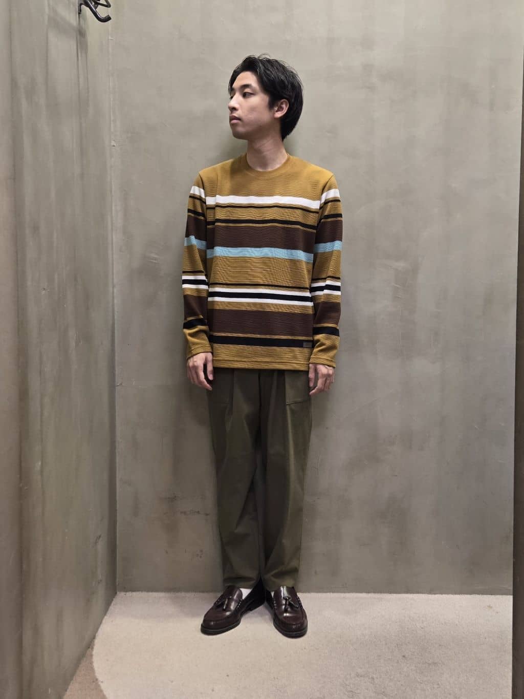 TAKEO KIKUCHIのベイカー イージーパンツを使ったコーディネートを紹介します。｜Rakuten Fashion(楽天ファッション／旧楽天ブランドアベニュー)4455189