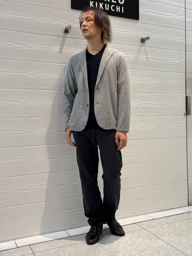 TAKEO KIKUCHIの【ジャケットインナー対応】リンクスウィーブ 長袖Vネックカットソーを使ったコーディネートを紹介します。｜Rakuten Fashion(楽天ファッション／旧楽天ブランドアベニュー)4475624