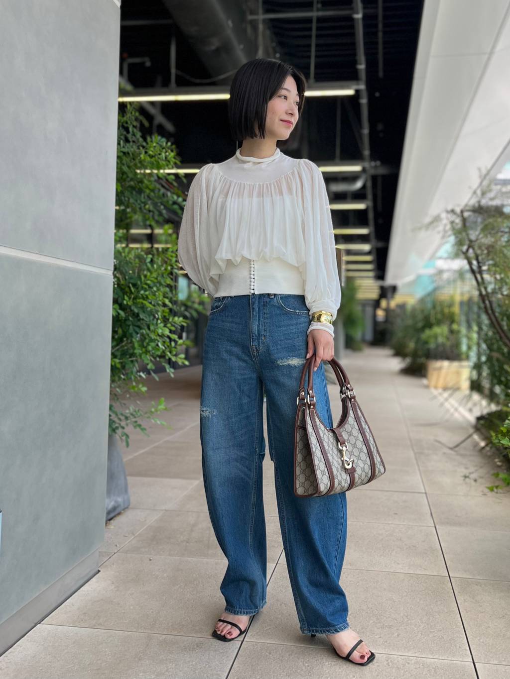 Curensologyのワイドバングルを使ったコーディネートを紹介します。｜Rakuten Fashion(楽天ファッション／旧楽天ブランドアベニュー)4478782