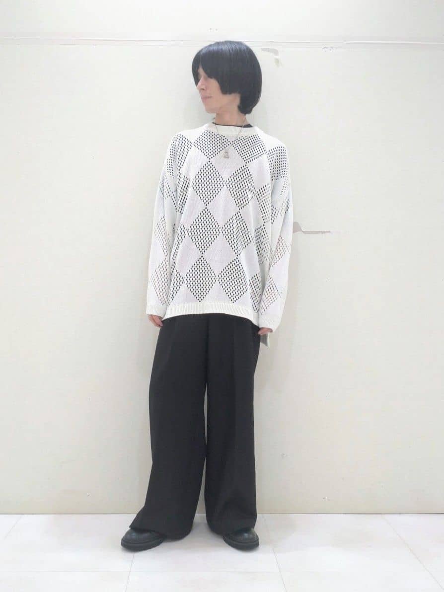 tk.TAKEO KIKUCHIの透かし編みダイヤニットプルオーバーを使ったコーディネートを紹介します。｜Rakuten Fashion(楽天ファッション／旧楽天ブランドアベニュー)4480546