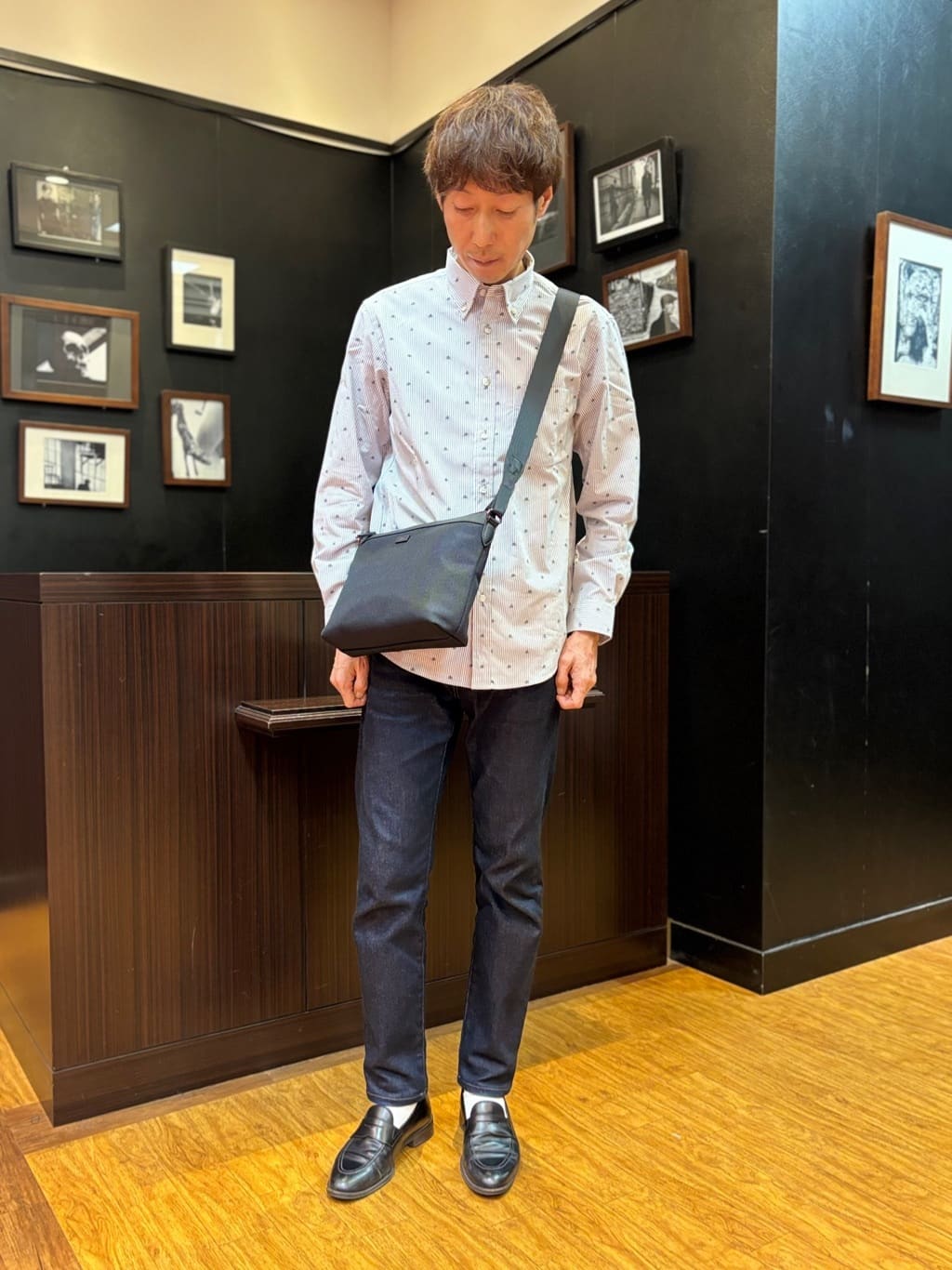 TAKEO KIKUCHIのハットモチーフ ジャカード ストライプ シャツを使ったコーディネートを紹介します。｜Rakuten Fashion(楽天ファッション／旧楽天ブランドアベニュー)4482062