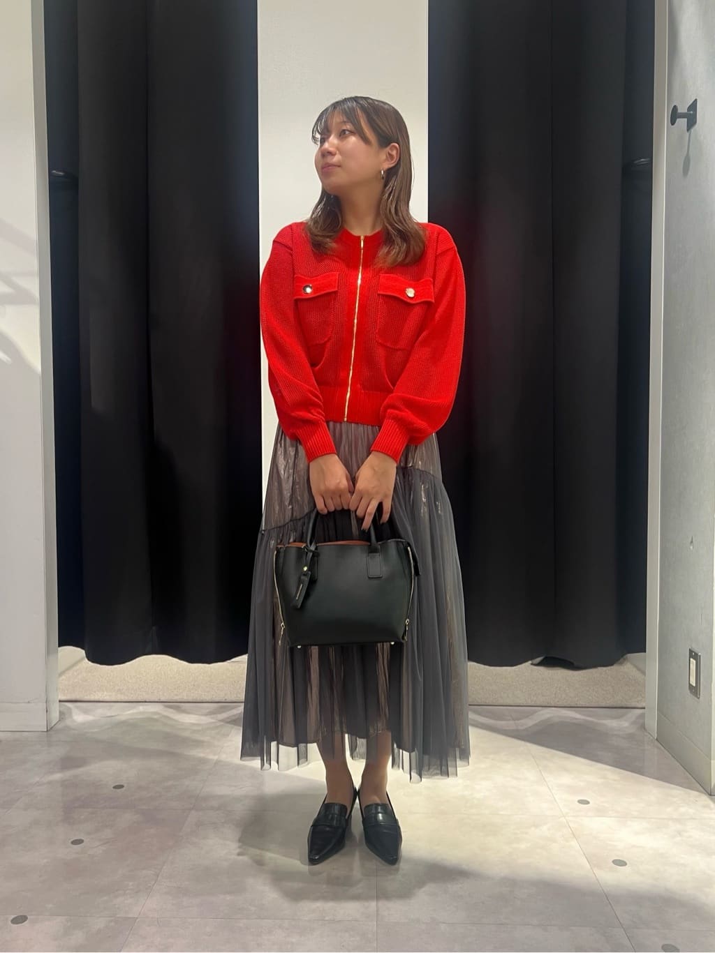 Vinの透かし編みニットジップカーディガンを使ったコーディネートを紹介します。｜Rakuten Fashion(楽天ファッション／旧楽天ブランドアベニュー)4482262