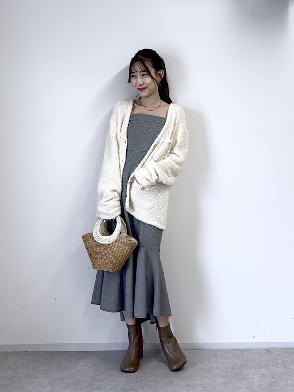 ショウセンツイードＶネックカーディガン La boutique BonBon（ラブティックボンボン）の「ショウセン