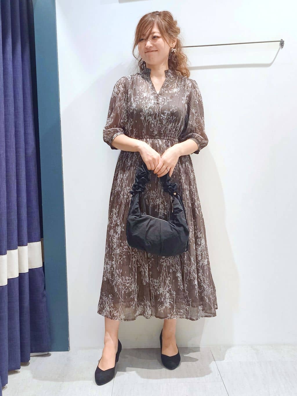 groveの【ふわっと心地よい足入れ】やわここち(R)Vカットパンプス(日本製)を使ったコーディネートを紹介します。｜Rakuten Fashion(楽天ファッション／旧楽天ブランドアベニュー)4490016