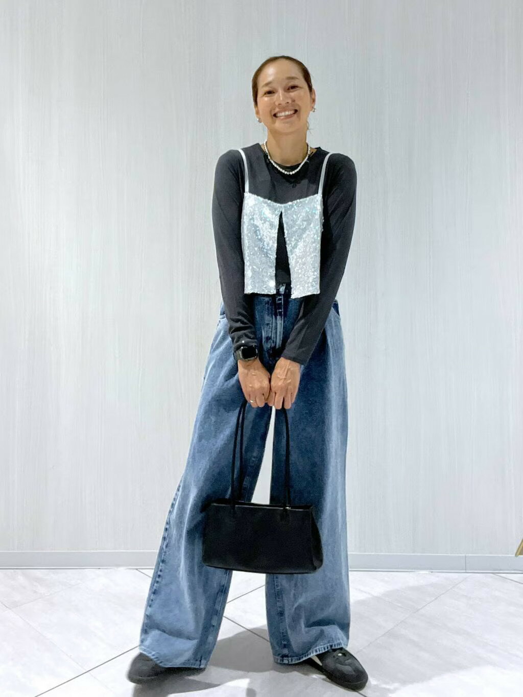 LAKOLEのロングハンドルヨコ型トートバッグ2を使ったコーディネートを紹介します。｜Rakuten Fashion(楽天ファッション／旧楽天ブランドアベニュー)4507500