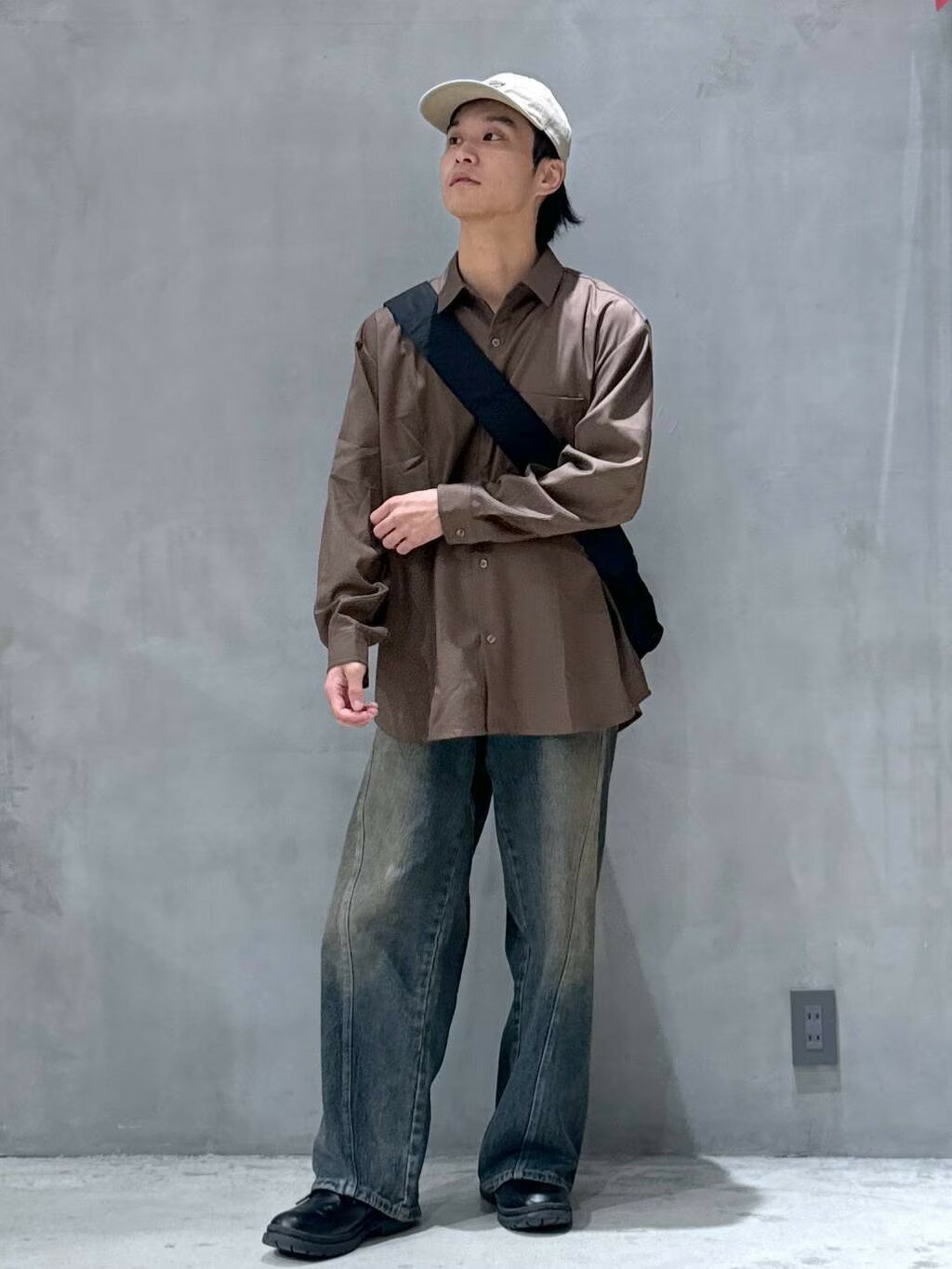 LAKOLEのスムースTRイージーケアシャツを使ったコーディネートを紹介します。｜Rakuten Fashion(楽天ファッション／旧楽天ブランドアベニュー)4507635