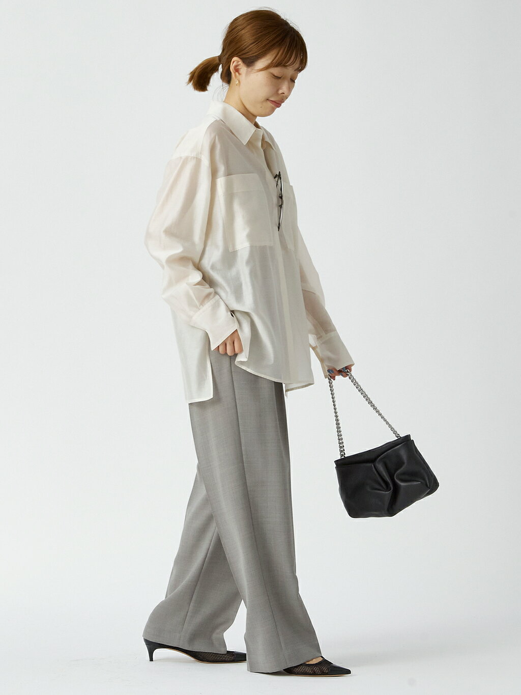 1er Arrondissementのツータックトラウザーを使ったコーディネートを紹介します。｜Rakuten Fashion(楽天ファッション／旧楽天ブランドアベニュー)4512209