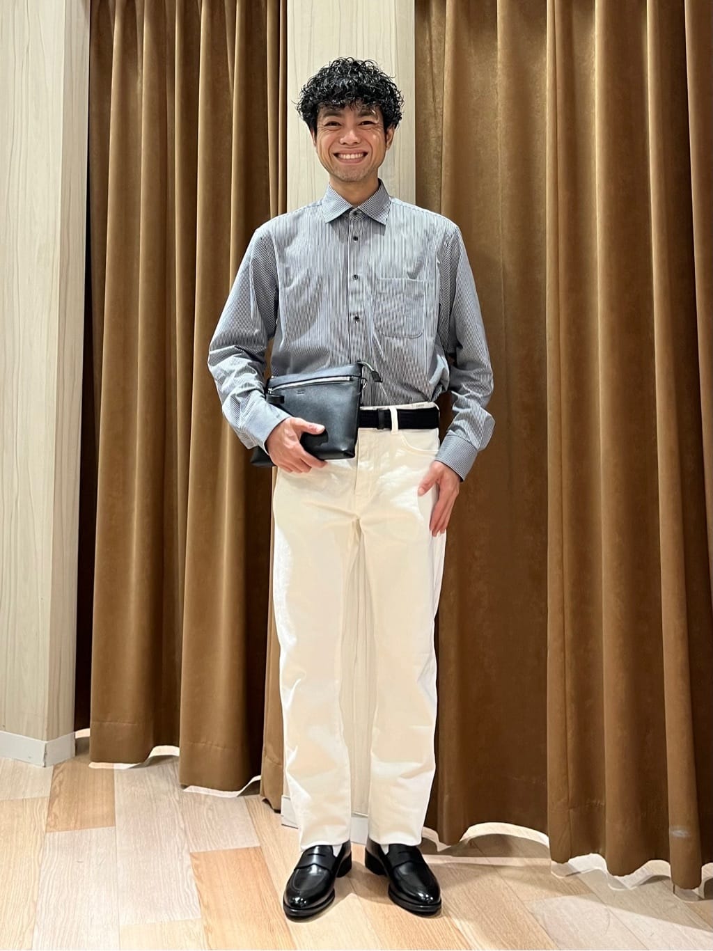 TAKEO KIKUCHIの【日本製】ストレッチ デニムパンツを使ったコーディネートを紹介します。｜Rakuten Fashion(楽天ファッション／旧楽天ブランドアベニュー)4512278