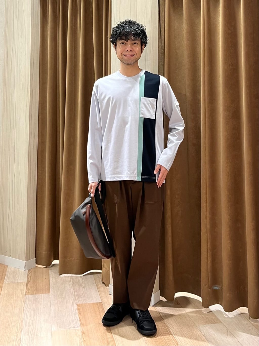 TAKEO KIKUCHIの【バイカラー】バーチカル切替 ジャージカットソーを使ったコーディネートを紹介します。｜Rakuten Fashion(楽天ファッション／旧楽天ブランドアベニュー)4512279