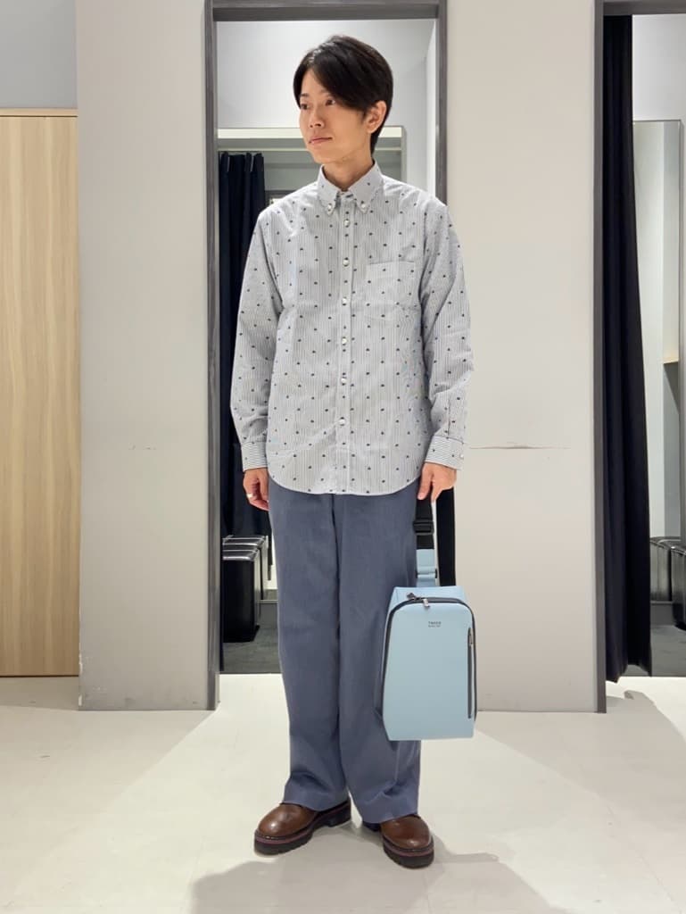 TAKEO KIKUCHIのハットモチーフ ジャカード ストライプ シャツを使ったコーディネートを紹介します。｜Rakuten Fashion(楽天ファッション／旧楽天ブランドアベニュー)4513201